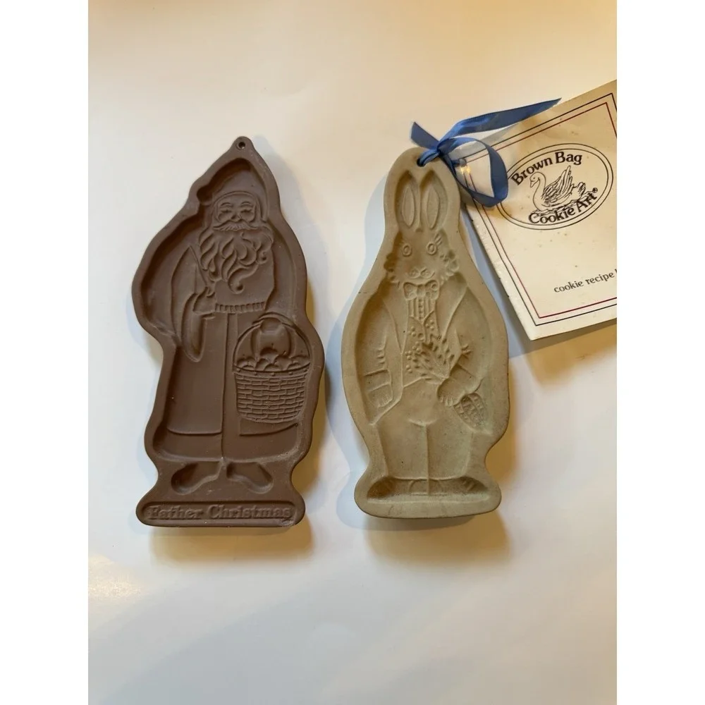 2 Brown Bag Cookie Stoneware Molds Bunny Rabbit 1988 & Father Christmas‎ 1990